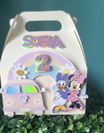 3D Minnie mouse and friend